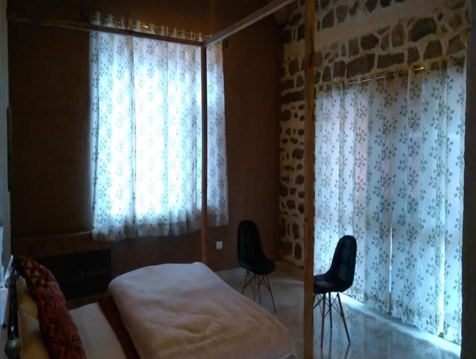 Offbeat Abodes - Tirthan Valley Banjar ภายนอก รูปภาพ