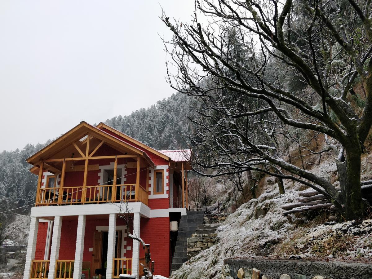 Offbeat Abodes - Tirthan Valley Banjar ภายนอก รูปภาพ