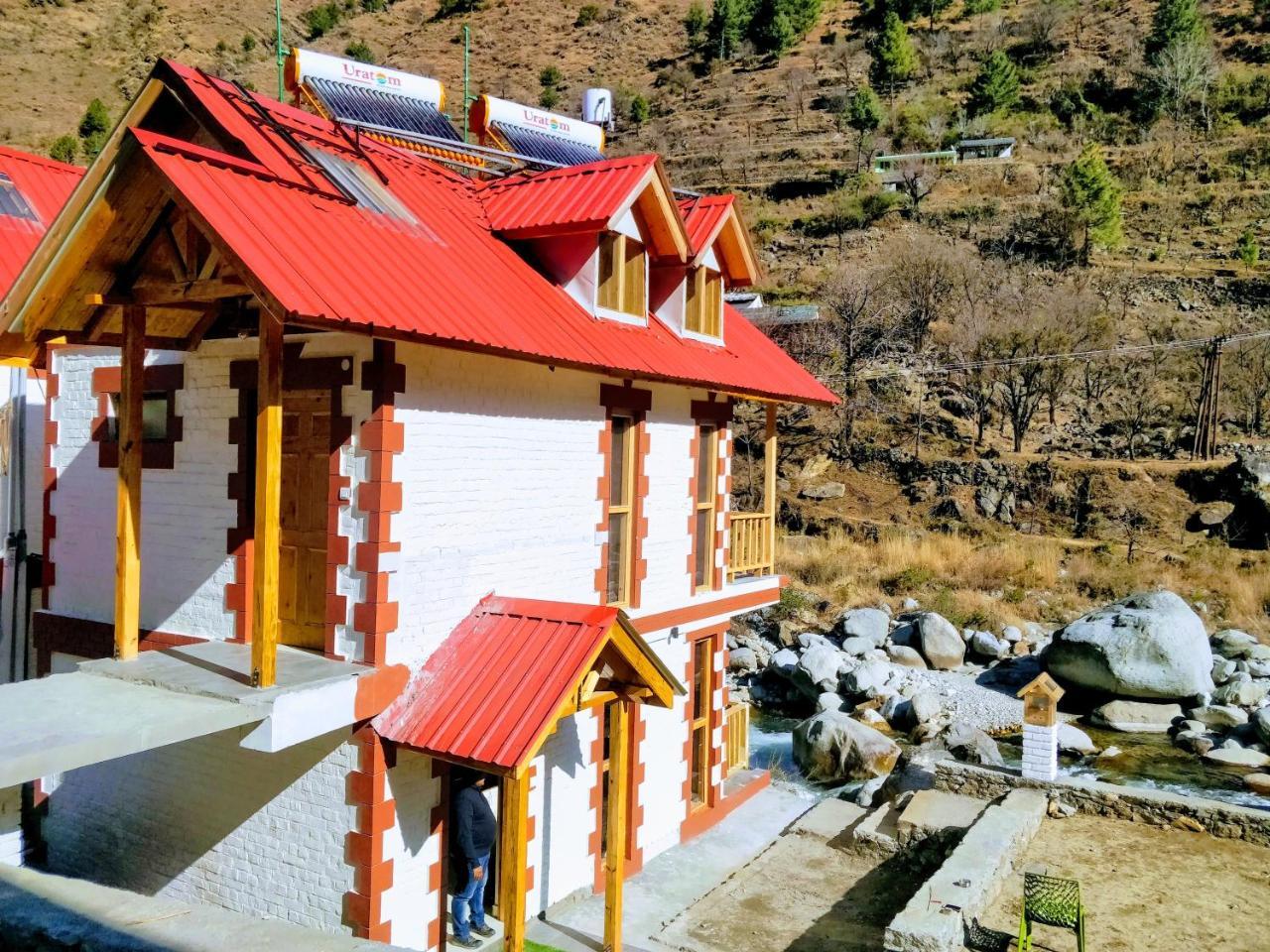 Offbeat Abodes - Tirthan Valley Banjar ภายนอก รูปภาพ